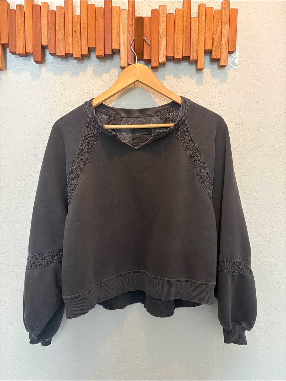 Aerie Hey Crochet Sweater size M.